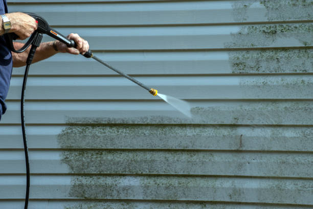 Best Deck Pressure Washing  in Cleveland, TX